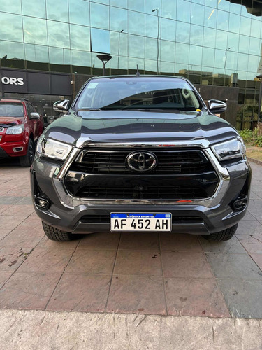 Imagen 2 de 25 de Toyota Hilux 2022 2.8 Cd Srx 177cv 4x4 At Madero Motors