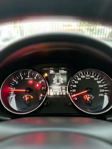 Nissan Qashqai 2.0l 4wd +2 4x4