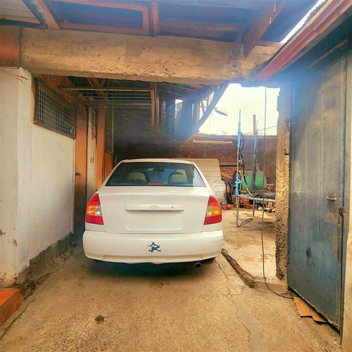Casa En Venta De 3h, 2b, 2estc + Bog En Puente Alto Av.