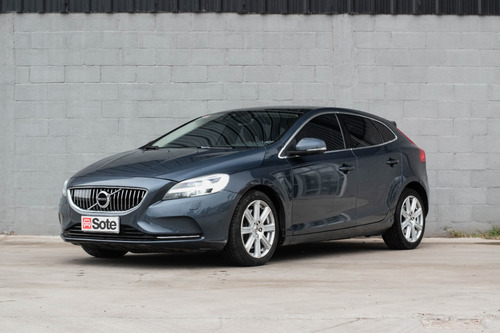 Volvo V40 1.6 T4 At High Luxury 180cv