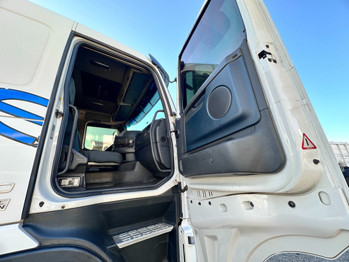 Volvo Fh460 Especial Edition