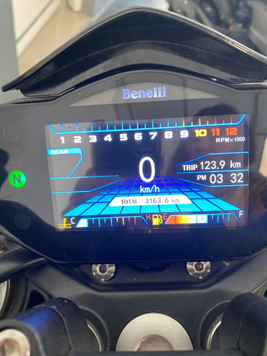 Benelli 752s 2022