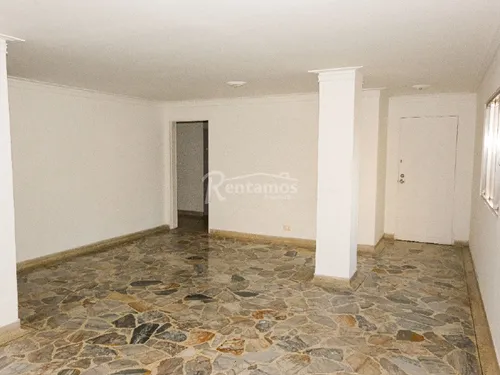 Apartamento En Arriendo En Castropol. Cod A776181