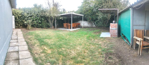 Casa En Venta De 4 Dorm. En Concón