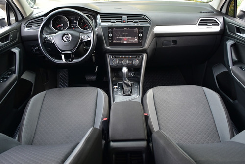 Imagen 16 de 23 de Volkswagen Tiguan 1.4 Tsi Trendline 150cv Dgs 2019 - Car Cas