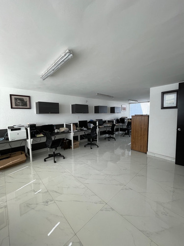 Casa Para Oficinas Con Uso De Suelo S