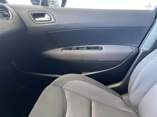 Imagen 21 de 24 de Peugeot 308 2015 1.6 Active Autoargentina
