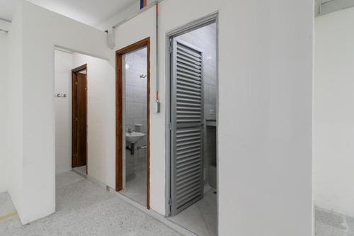 Imagen 10 de 17 de Bodega En Arriendo En Bogota El Toberín