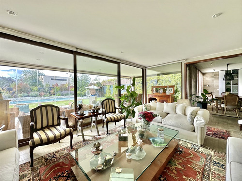 En Condominio: Los Bravos / Craighouse
