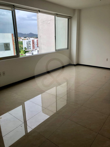 Departamento En Venta En Fraccionamiento Cañadas De San Lorenzo