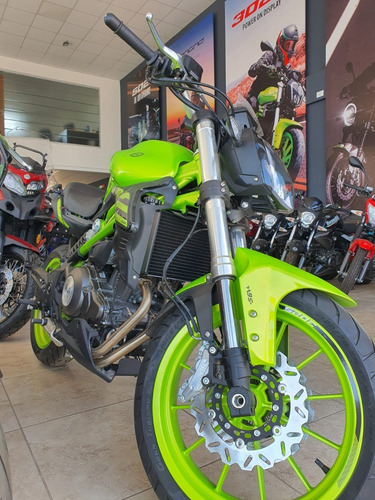 Imagen 10 de 15 de Benelli 302 S
