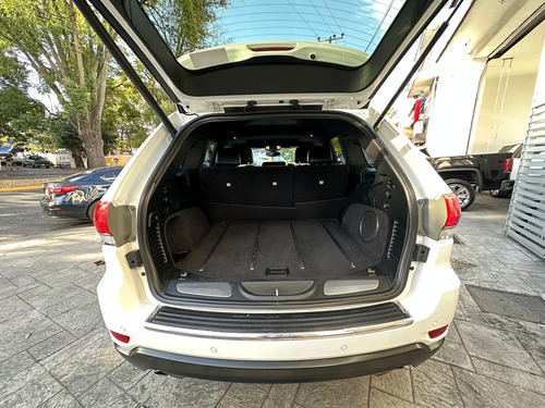 Jeep Grand Cherokee 5.7 Limited Lujo 4x4 At
