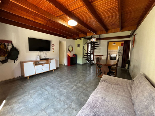 Imagen 8 de 19 de Venta Ph De Tres Dormitorios Y Patio. Tolosa