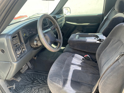 Chevrolet Cheyenne 5.3 2500 Cab Reg K 295hp 4x2 Mt