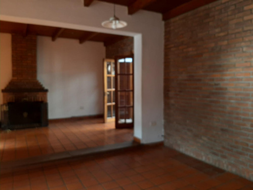 Venta Casa 5 Ambientes Centro De Lujan