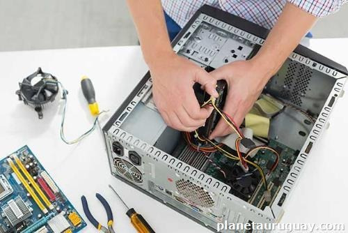 Imagen 2 de 4 de Reparación Pc Y Notebook En Las Piedras Y La Paz A Domicilio