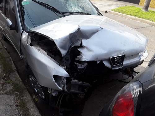 Peugeot 306 Boreal 1.8 16v De Baja Total Para Repuestos