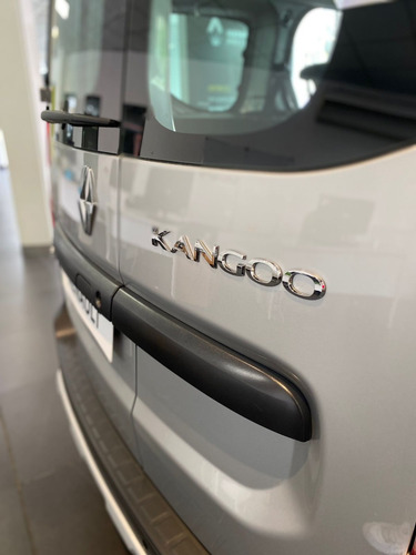 Renault Kangoo Stepway - Tres Formas De Retiro (rr)
