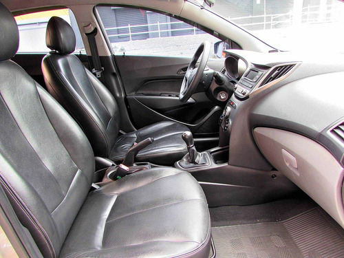 Imagem 11 de 15 de Hyundai Hb20s 1.0 Comfort Plus 12v Flex 4p Manual