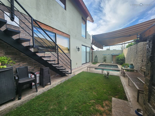 Casa En Venta De 4 Dorm. Condominio Santa Sofia, Machalí