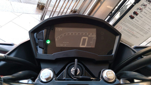 Imagen 13 de 19 de Honda Twister Cb250 0km 2023 Puro Estilo Naked ! En Genamax