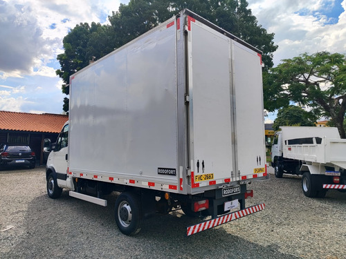 Iveco Daily 35s14 Ano 2019 Baú