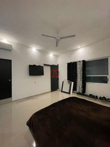 Casa En Venta En Mirador La Silla 3 Niveles, Terraza Y Cochera Techada A 3 Cuadras Estadio Bbva