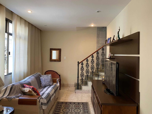 Imagem 2 de 14 de Praça Seca - Casa De Vila, Triplex,3 Q, 1 Vaga. Nada A Fazer