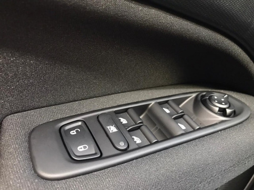 Imagem 10 de 15 de Fiat Toro Endurance Turbo 270