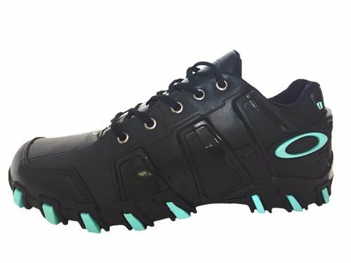 bota oakley echo