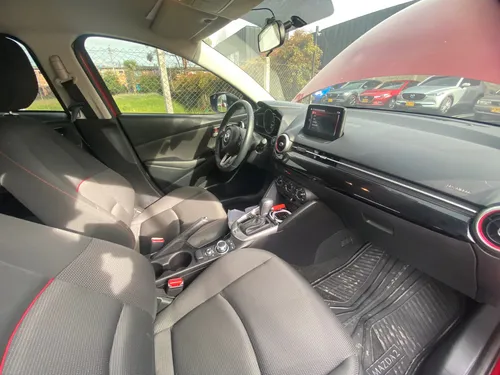 Mazda 2 1,5 touring carbon edition
