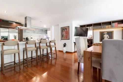 Apartamento En Venta En Los Rosales. Cod V6200