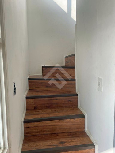 Casa En Venta De 3 Dorm. En La Florida