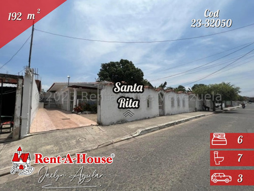 Casa En Venta Santa Rita Aragua 23-32050 Jja