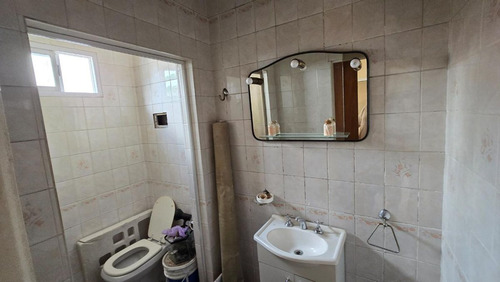 Venta Casa 5 Amb, 2 Baños, Cochera En Villa Tesei