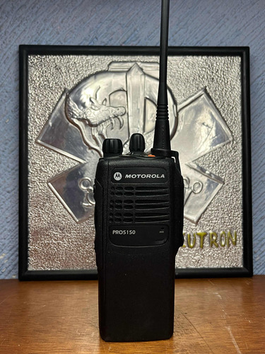 Radio Portátil Motorola Pro5150 Uhf Seminuevo