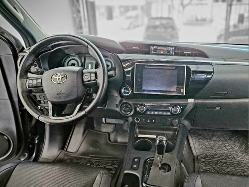Toyota Hilux 2.8 Cd Srx 177cv 4x4 At