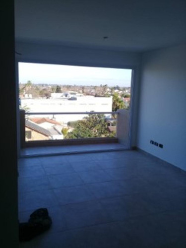 Imagen 7 de 9 de 2 Amb, Dormitorio En Suite + Toilette Y Cochera