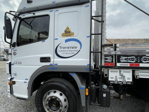 Imagem 5 de 11 de Mercedes-benz Atego 2430 6x2 2p (diesel)(e5) 2019/2019 Auto