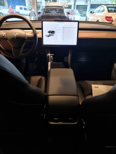 Imagen 9 de 10 de Tesla Model Y Long Range Hilton Motors Co