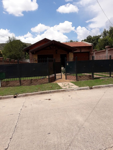 Casa A Metros Del Golf La Cumbre!