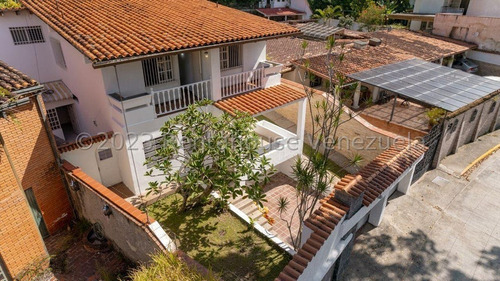 Comoda E Iluminada Casa En Venta En Alto Prado Sl