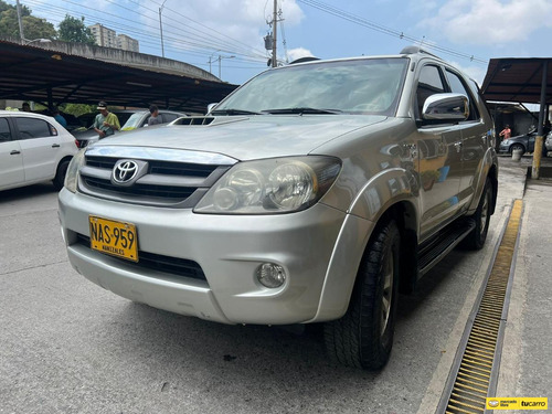 Toyota Fortuner 3.0 Sr5