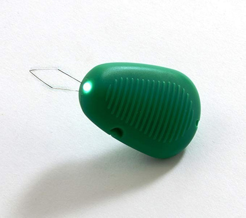 Enhebrador De Agujas Con Luz Led - Dritz P202