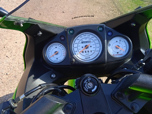 Imagen 4 de 4 de Kawasaki Ninja Ex 250 2012