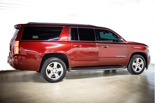 Chevrolet Suburban 5.3 Ltz 4x4 Mt