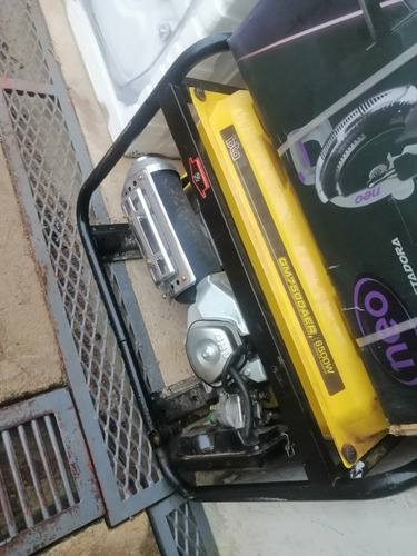 Generador Bta Usado 6500 W 6,5 Kw Encendió Eléctrico 1 Año G