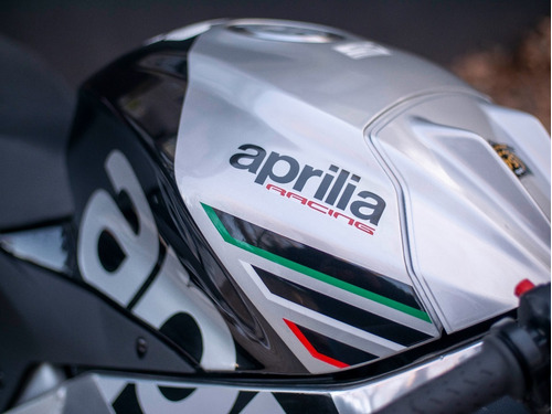 Imagen 8 de 17 de Aprilia Rsv4 Rf Ohlins Usado Seleccionado C/ Kit Aprc