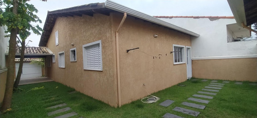 Casa Térrea A Venda