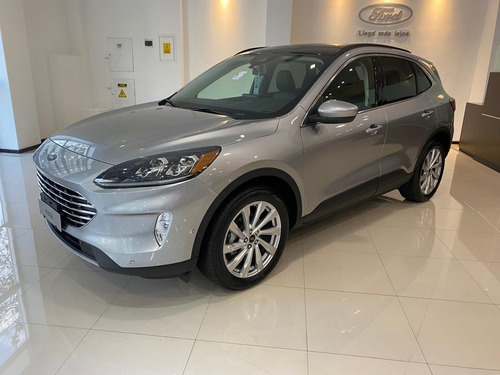Imagen 1 de 18 de Ford Kuga Titanium Hibrida 2.5 At 4x4 2022